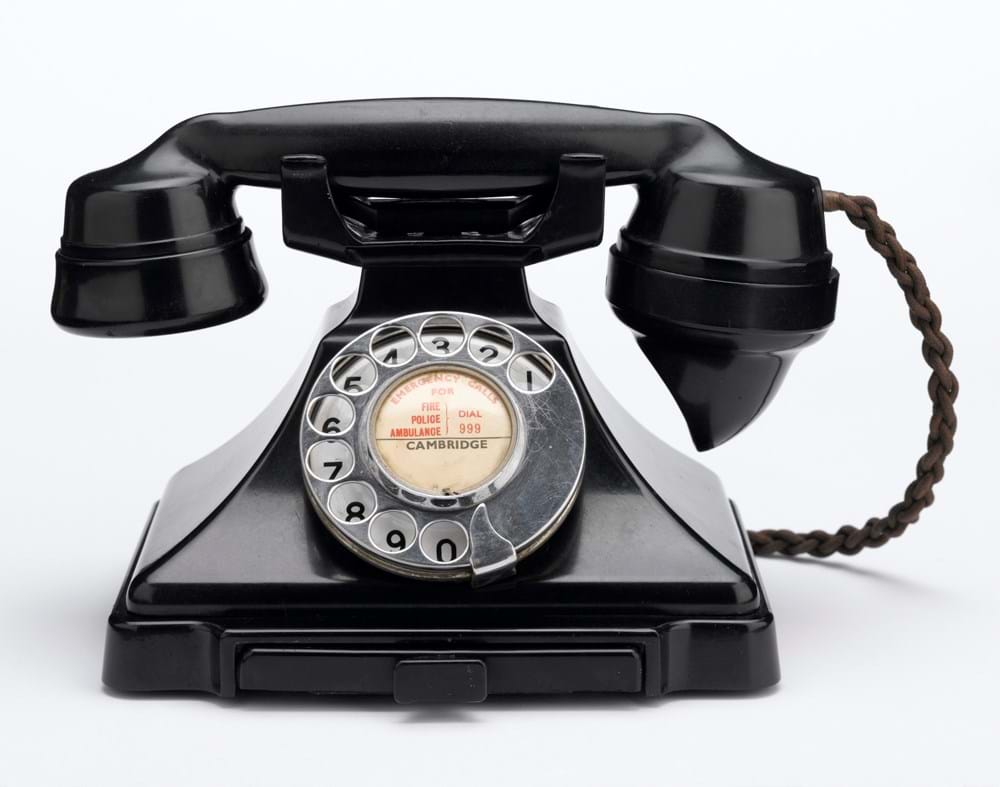 Black plastic wind up telephone